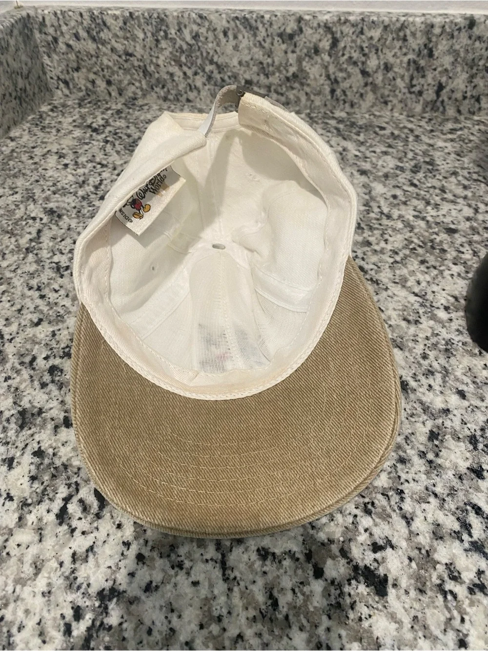 VINTAGE- DISNEY Golf Hat /vintage 1990s Mickey Mouse golf strapback hat